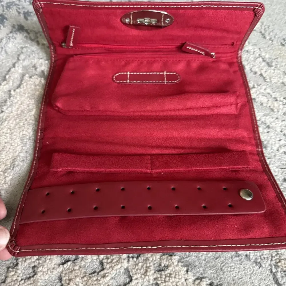 Prix De Dressage Leather Flap over Wallet Turnlock Red